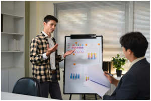 Naviguer dans l’incertitude : la formation comme fil conducteur grâce au suivi post-formation