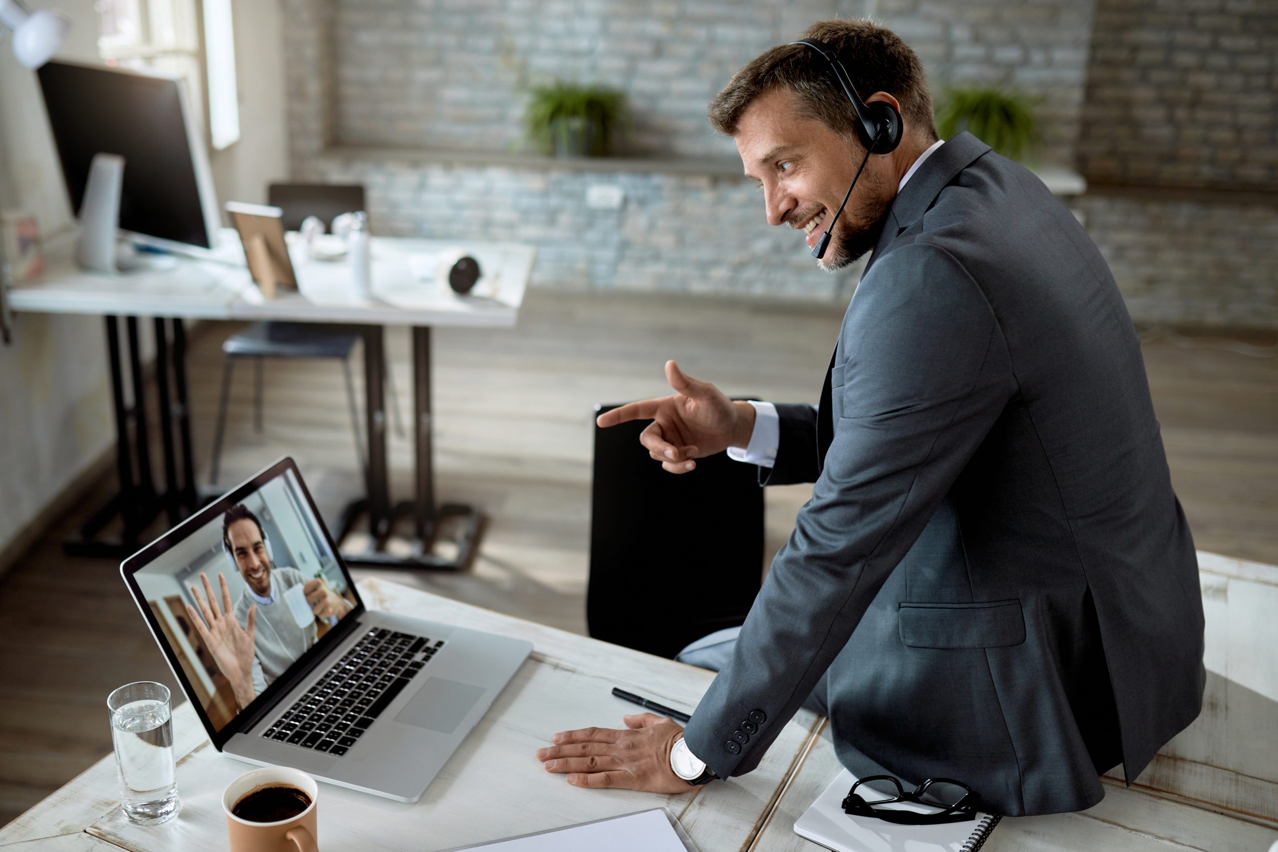 Formation managériale : manager à distance dans un contexte de généralisation du télétravail